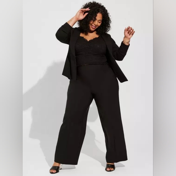 Torrid Black Lace Smocked Crop Top 3x - Picture 2 of 12